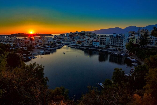 2-hour Private Sunset Tour with Skipper in Agios Nikolaos - What the skipper adds to the experience