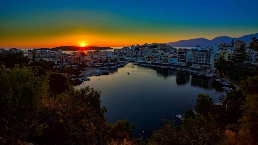 Agios Nikolaos: Motorboat or Speedboat Rental - Choosing between the motorboat and the RIB