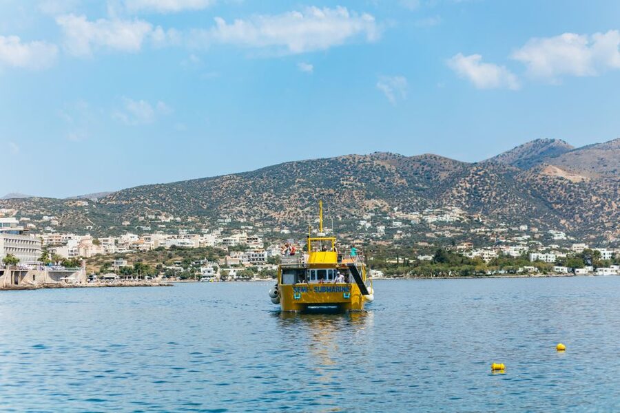 Agios Nikolaos: Semi-Submarine Cruise - What the Agios Nikolaos semi-submarine actually feels like