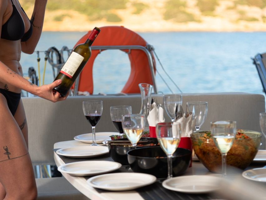 Agios Nikolaos: Spinalonga AM Catamaran Cruise with Lunch - Why families tend to like this cruise