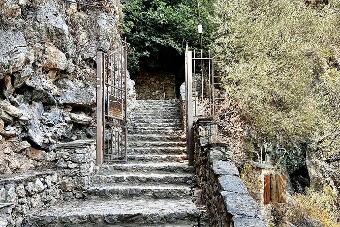 All Day Private Family Tour to Elafonisi Beach & Agia Sofia - What the private car adds