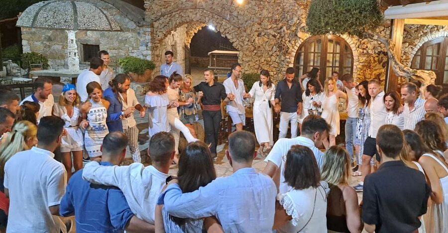 Chania: Cretan Folklore Dance Show with Dinner - Getting to the village-style venue