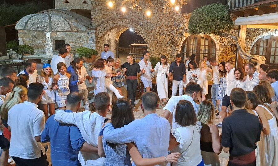Chania: Cretan Folklore Dance Show with Dinner - Practical details before you book