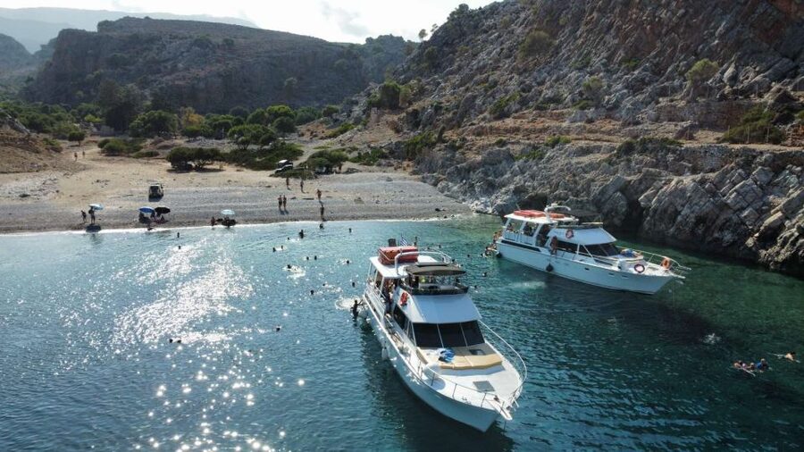 Chania: Menies Beach & Chironisia Bay Cruise with Snorkeling - Meeting the Smile Cruises boat in Kolymbari