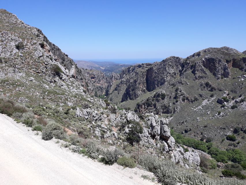Chania: Milia Mountain Tour w/Lunch Olive Oil/Wine Tastings - Returning through Topolia Gorge