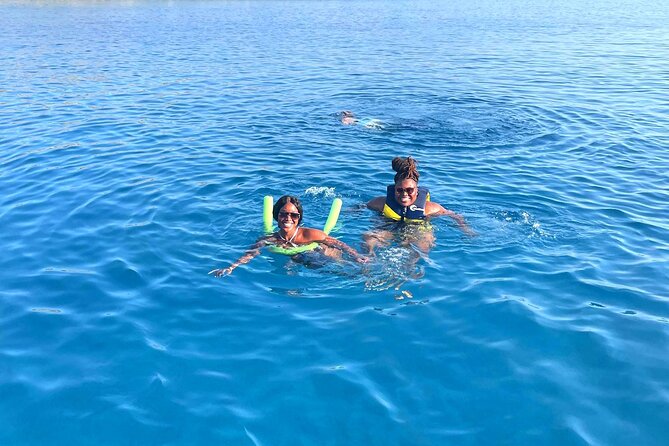 Chania: Morning Catamaran Cruise with Premium Lunch & Drinks - Lunch with a view of the islands