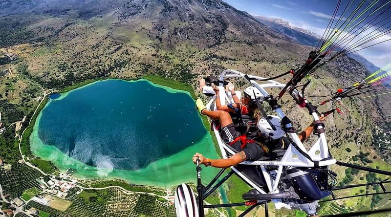 Chania: Paratriking Experience with a Professional Pilot - Preparing for the one-minute takeoff