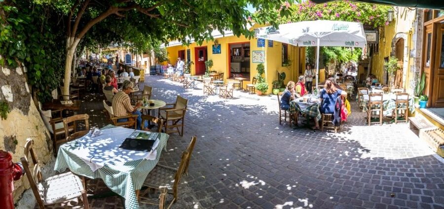 Chania: Private Guided Food and Wine Walking Tour with Lunch - The final walk and the hilltop view