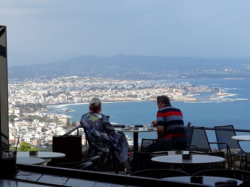 Chania: Private Guided Food and Wine Walking Tour with Lunch - How private is the experience?