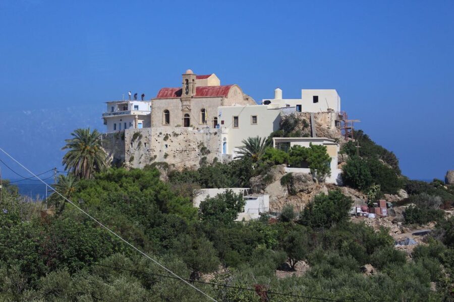 Chania & Rethymno: Elafonisi Beach with Transfer and Guide - Booking, cancellation, and pickup details
