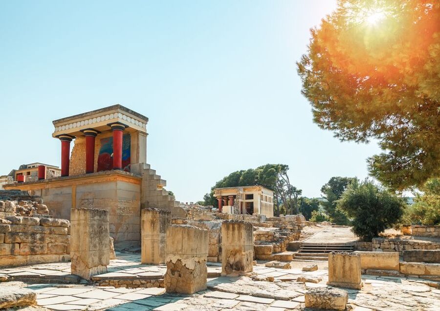 Chania/Rethymno: Knossos Palace & Heraklion City Tour - Guides, language, and the level of explanation