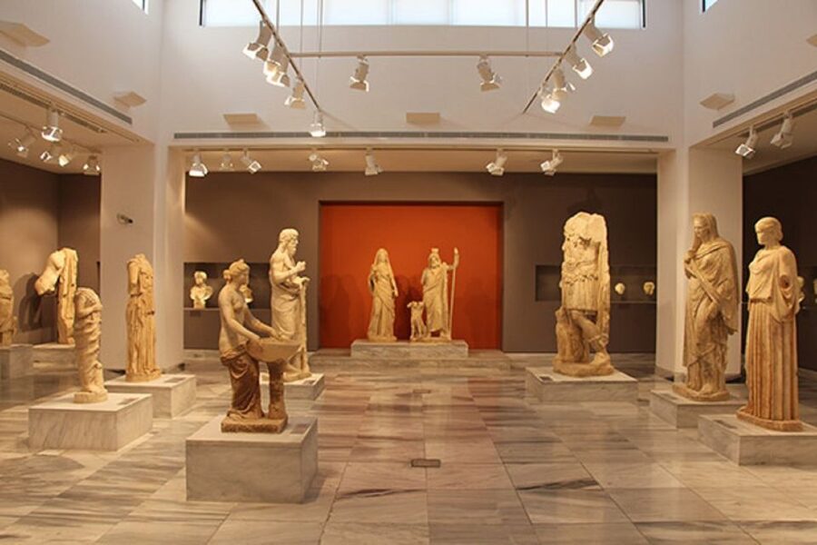 Chania/Rethymno: Knossos Palace & Heraklion City Tour - The ride from Chania or Rethymno