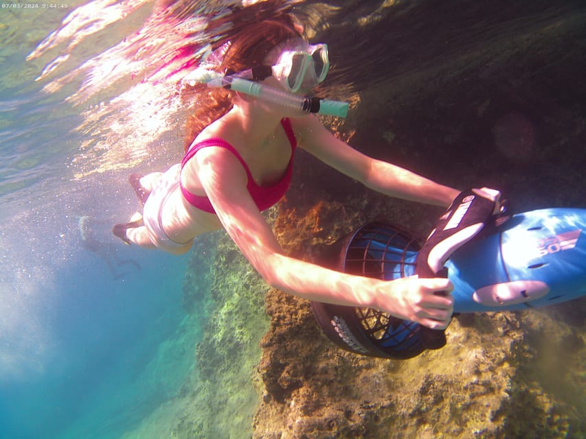 Chania: Sea Scooter Snorkeling boat tour - Meeting Omega Divers and getting ready in Chania