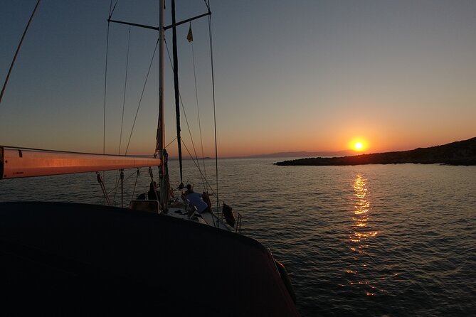 Chania shared Sailing cruise in a small group - Snacks, fruit, and drinks on board