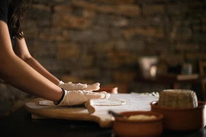 Cooking class at the Shepherd's Shelter in Rethymno - Making cheese from sheep’s milk