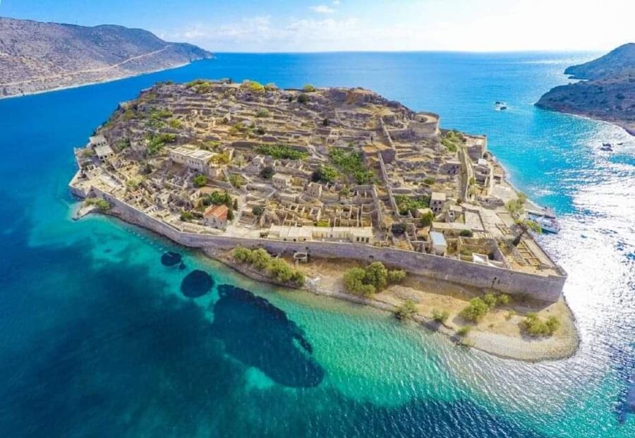 Crete: Agios Nikolaos, Plaka and Spinalonga Island Tour - Agios Nikolaos and the bottomless lake