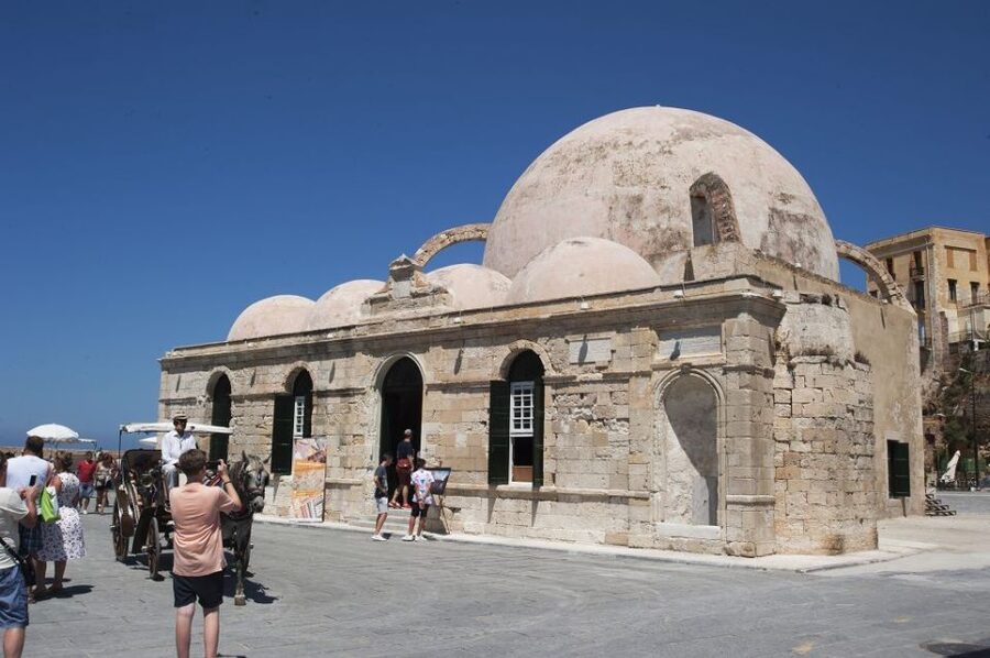 Crete: Chania, Lake Kournas and Rethymno Tour - The coach ride from Heraklion’s resort belt