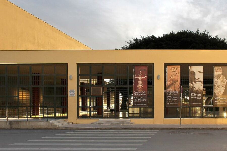 Crete: Knossos Palace and Museum E-Tickets with Audio Guides - Should you book the Knossos and museum ticket?
