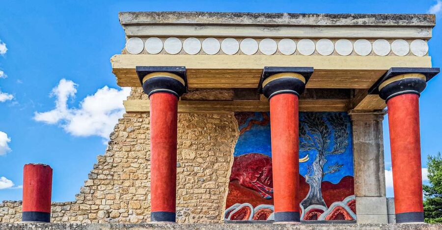 Crete: Knossos Palace and Museum Skip the line Guided tour - Why Knossos is worth the trip
