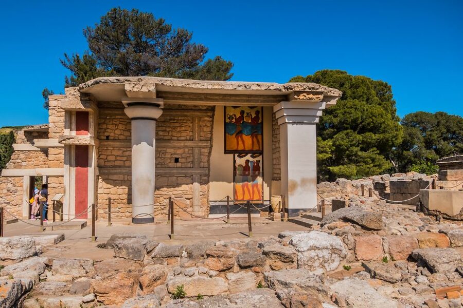 Crete: Knossos Palace Entry Ticket with Optional Audio Guide - Getting through the entrance with a timed ticket