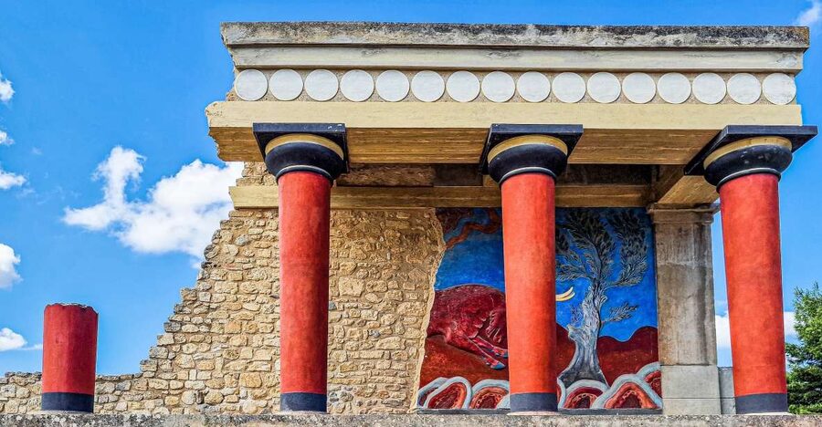 Crete: Knossos Palace, Heraklion City, Market Guided Tour - Knossos gives the day its main reason to go