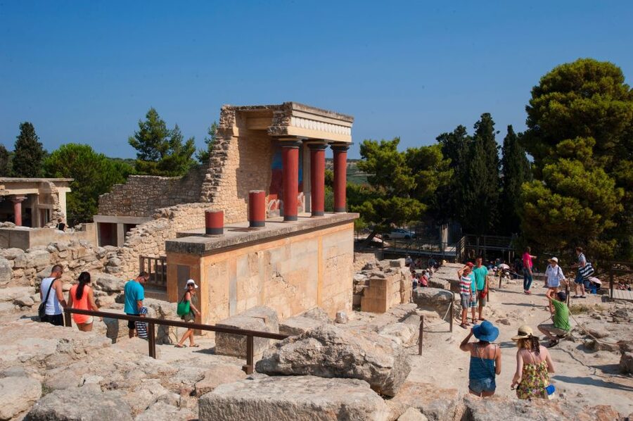 Crete: Knossos Palace, Heraklion City, Market Guided Tour - Coach transfers can make this a long day