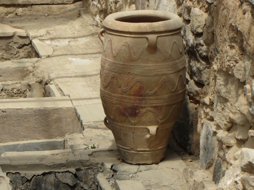 Crete: Knossos Palace & Heraklion Guided Tour - From Daidalou Street to Lion Square
