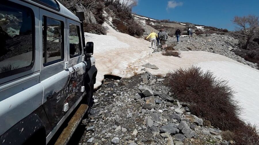 Crete: Land Rover Safari Nida Route - Entering Sfendoni Cave
