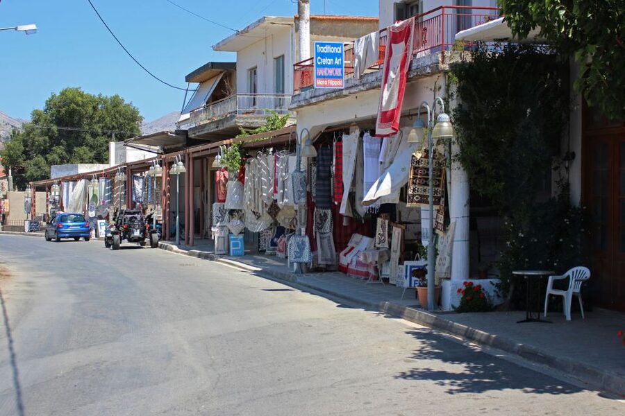 Crete: Land Rover Safari Through Katharo Plateau - Should you book the Katharo Plateau safari?
