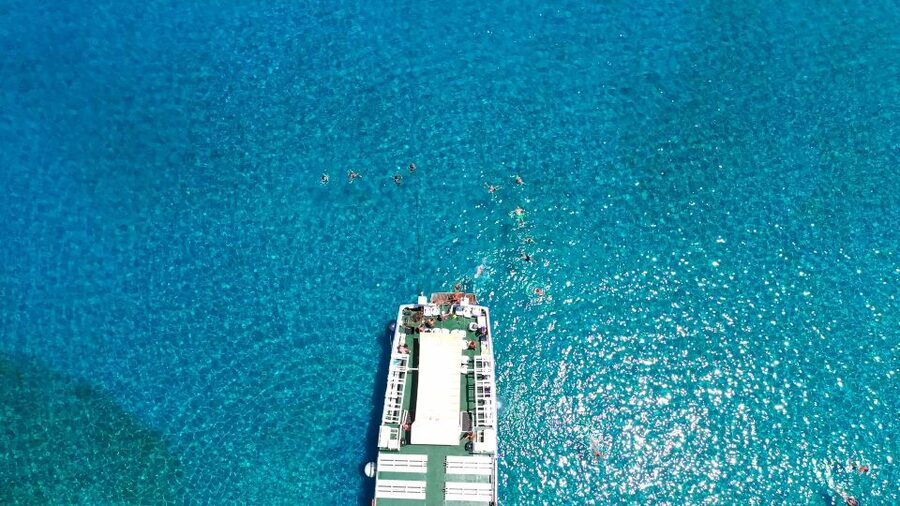Crete: Mirabello Bay Cruise with Onboard Cocktail - What is included in your drink and fruit service