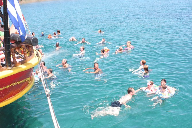 Crete Pirate Ship Cruise with the Black Rose to Stalis and Malia - BBQ lunch: useful, included, and not always consistent