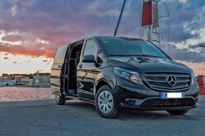 Crete: Private Taxi & Transfer from Heraklion to Chania - Inside the Mercedes minivan