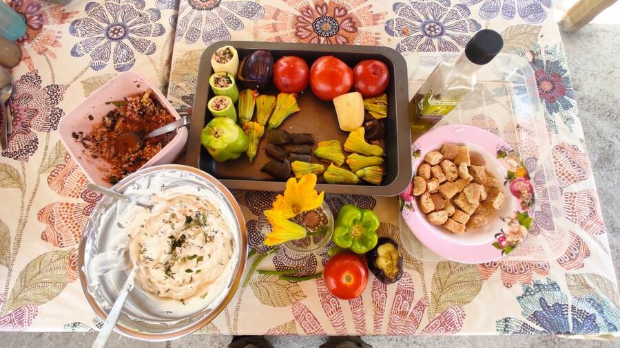 Crete: Sightseeing Day Trip with Cooking Lesson and Lunch - Off-road driving through the Embasa gorge