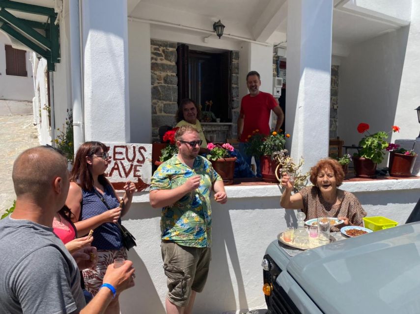 Crete: Sightseeing Day Trip with Cooking Lesson and Lunch - Learning how Crete makes olive oil