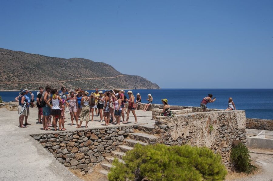 Crete: Spinalonga, Elounda, & Agios Nikolaos Boat Tour & BBQ - Agios Nikolaos and the bottomless lake