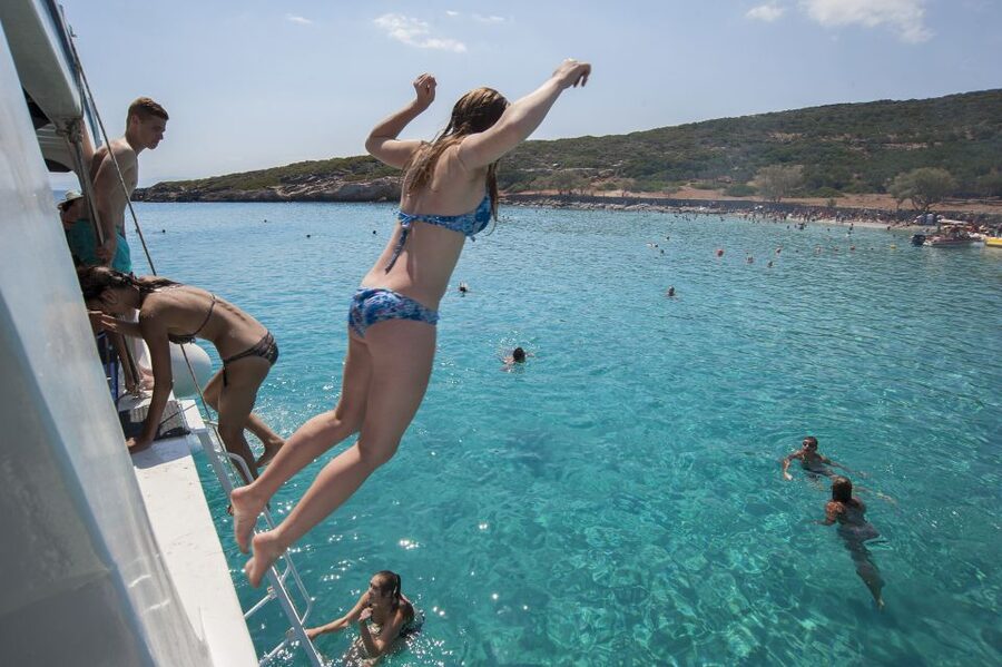Crete: Spinalonga, Elounda, & Agios Nikolaos Boat Tour & BBQ - What the $37 price really covers