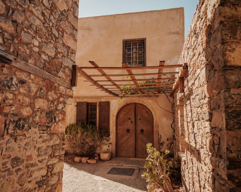 Crete: Spinalonga-Plaka-Agios Nikolaos Tour - Coach travel and the shape of the 10-hour day
