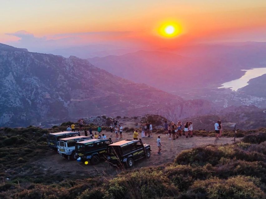 Crete: Sunset Safari - Guides add much of the tour’s character