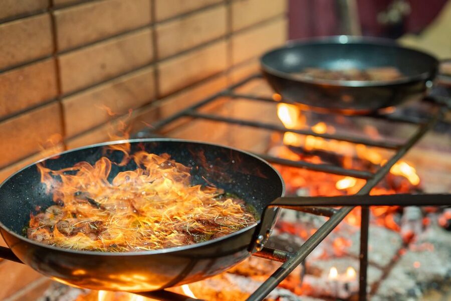 Crete: Unique Wine & Food Experience Inside a Cretan Gorge - How the small group affects the evening