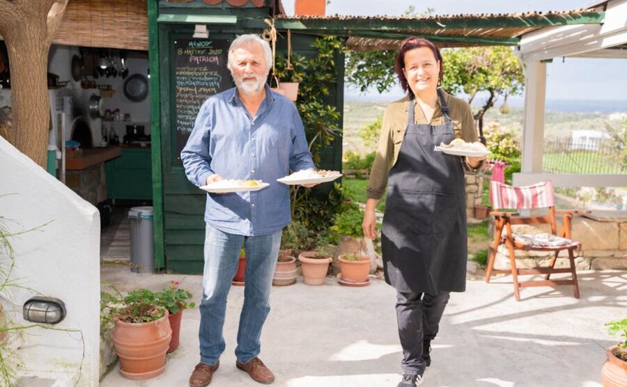 Dining In Rethymno: An Evening Of Cretan Cooking - The people are part of the experience