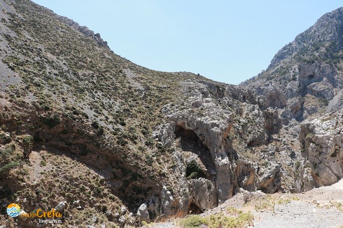 Discover South Crete – Rethymno - The vehicle, group size, and daily rhythm