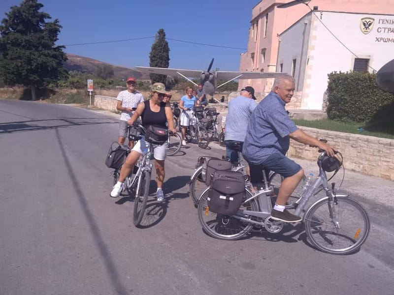 e-Bike Guided Tour to Myli Gorge with Lunch included - Roussospiti lunch with a view