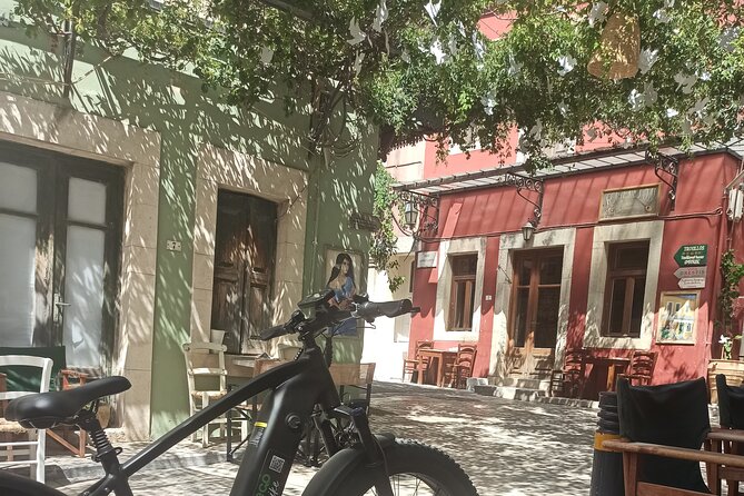 Ecobike-Knossos Palace-Wine tasting-Olive oil tasting - From central Heraklion to Knossos by e-bike