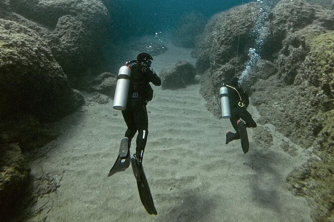Experience Scuba Diving in Heraklion Crete - Mononaftis Beach and the first shallow-water practice