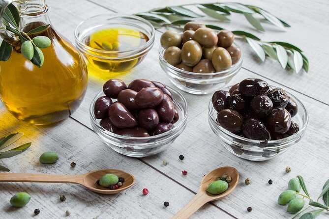 Explore the Secrets of Wine and Olives - Key points to know before booking