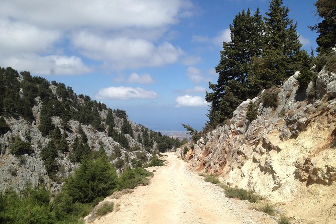 Explore the White Mountains of Crete - The rough climb toward Zourva