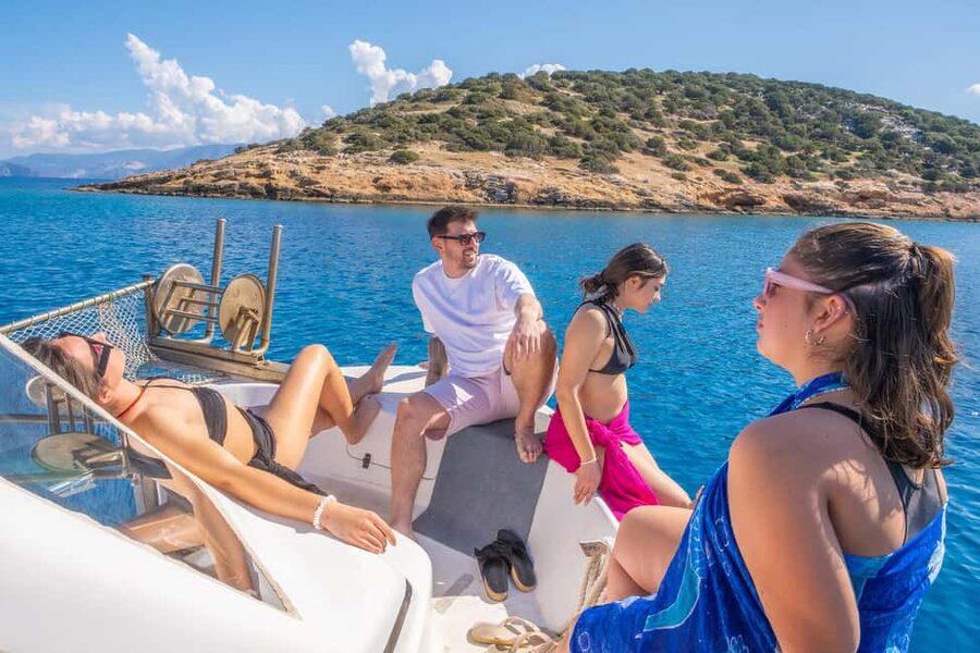 Fishing Trips Agios Nikolaos - Captain Kostas and the family feel