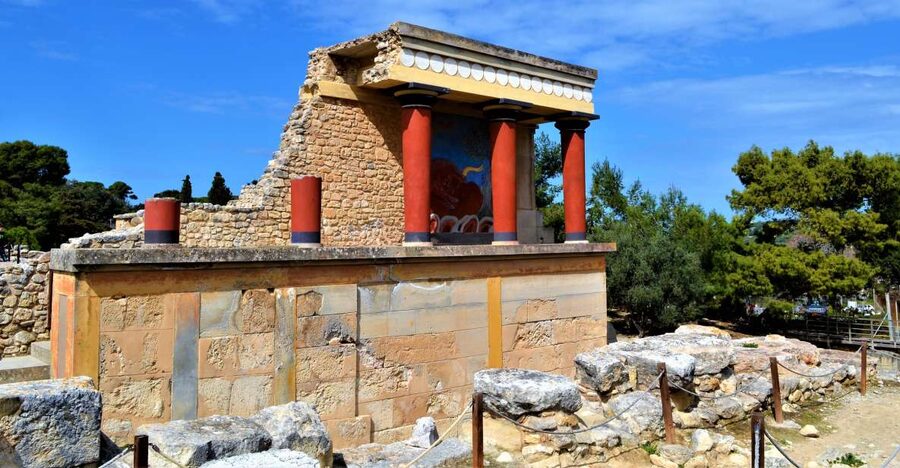 From Chania: Full-Day Heraklion Highlights Guided Tour - What the $112 price really covers