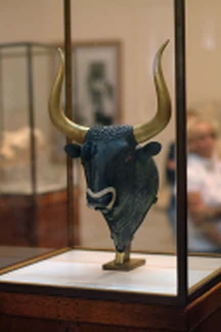 From Chania & Rethymno: Knossos Palace & Heraklion City Tour - FAQ