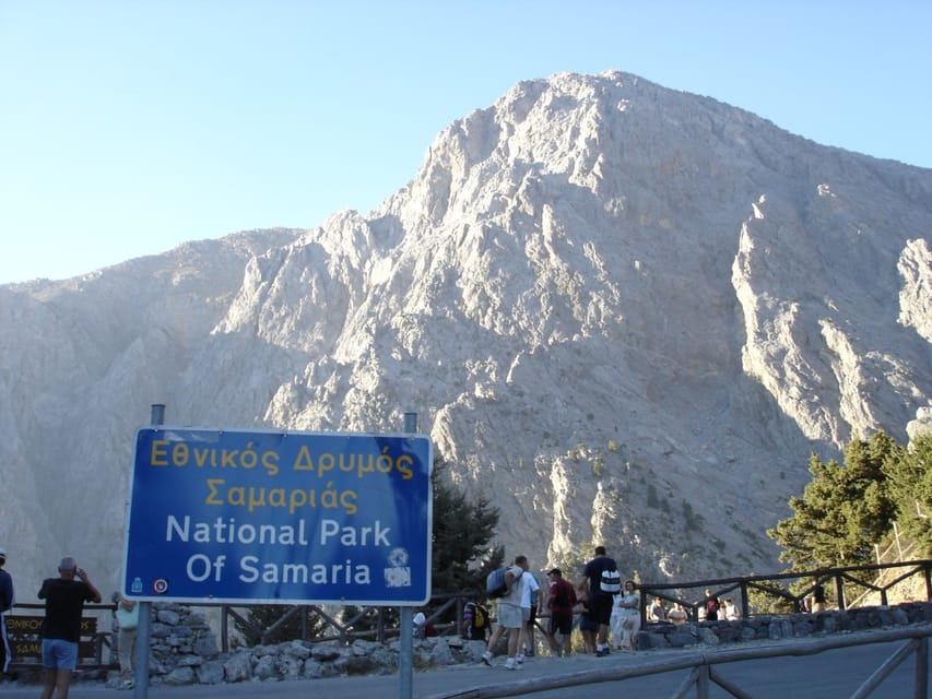 From Chania/Rethymno: Samaria Gorge Easy Way - Should you book the Samaria Gorge Easy Way?
